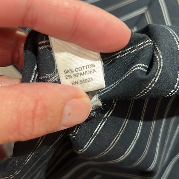 Banana Republic men’s slim fit medium button down - Picture 6 of 7